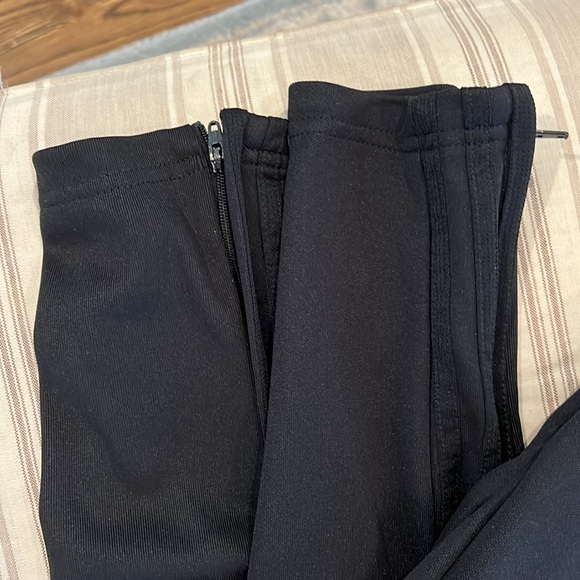 Addidas performance pants size M/L. - Picture 2 of 4